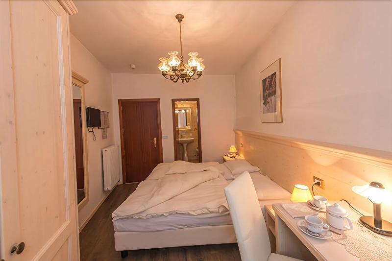 Albergo Antica Rosa เลวิโกแตร์เม ภายนอก รูปภาพ