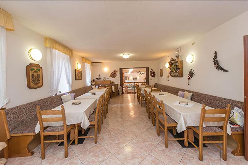 Albergo Antica Rosa เลวิโกแตร์เม ภายนอก รูปภาพ