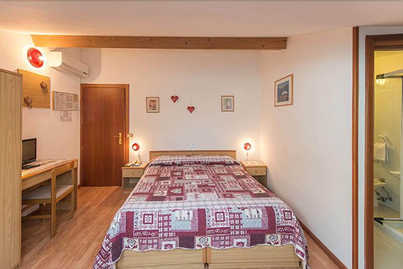 Albergo Antica Rosa เลวิโกแตร์เม ภายนอก รูปภาพ