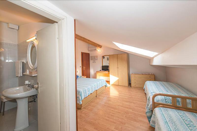 Albergo Antica Rosa เลวิโกแตร์เม ภายนอก รูปภาพ