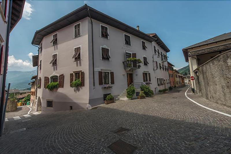 Albergo Antica Rosa เลวิโกแตร์เม ภายนอก รูปภาพ
