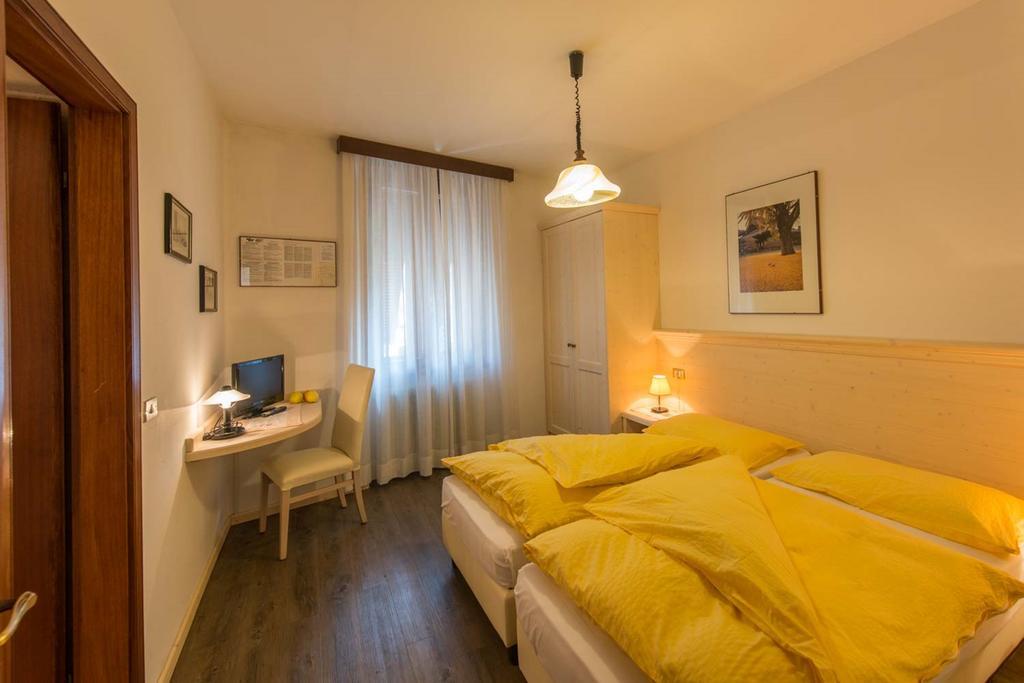 Albergo Antica Rosa เลวิโกแตร์เม ภายนอก รูปภาพ